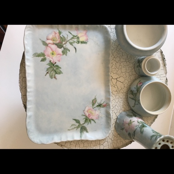 Vintage Limoges Floral Dressing Table Vanity Set. - Picture 6 of 9